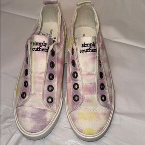 Simply Southern Pastel tie dye Slip-On sneaker like new size 6 women’s